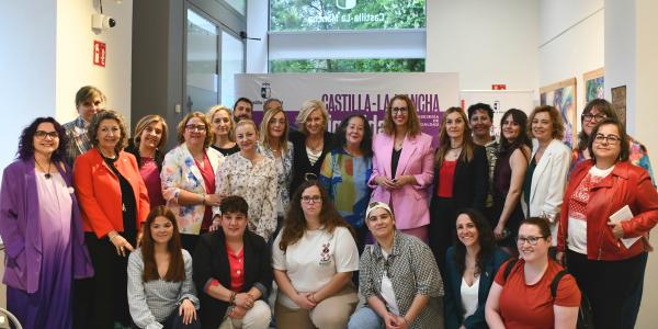 El Gobierno regional reivindica visibilidad y derechos para las mujeres lesbianas frente a la doble discriminación